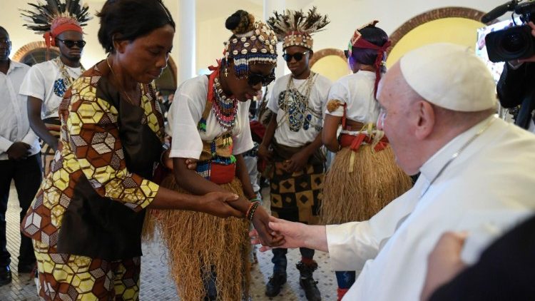 Папа Франциск на встрече с членами благотворительных церковных организаций ДРК (Киншаса, 1 февраля 2023 г.)