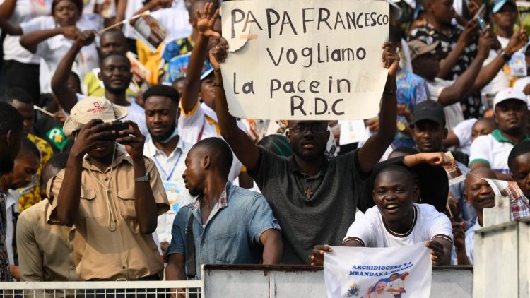Il cartello in italiano per la pace in RDC