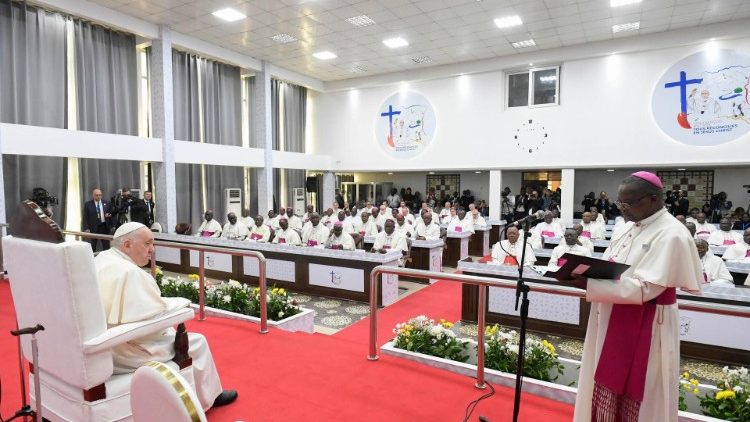 Baba Mtakatifu Francisko amemteua Mheshimiwa Padre Lénard Ndjadi Ndjate, M.C.C.I., kuwa Askofu Msaidizi wa Jimbo Katoliki la Kisangani, nchini DRC.