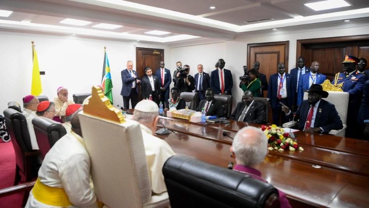 Encuentro privado entre Francisco y el presidente y vice presidentes de Sudán del Sur
