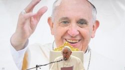 Папа падчас сустрэчы з паўднёвасуданскімі бежанцамі і перамешчанымі асобамі ў Джубе
