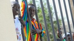 Jovens do Sudão do Sul durante a viagem do Papa em fevereiro de 2023