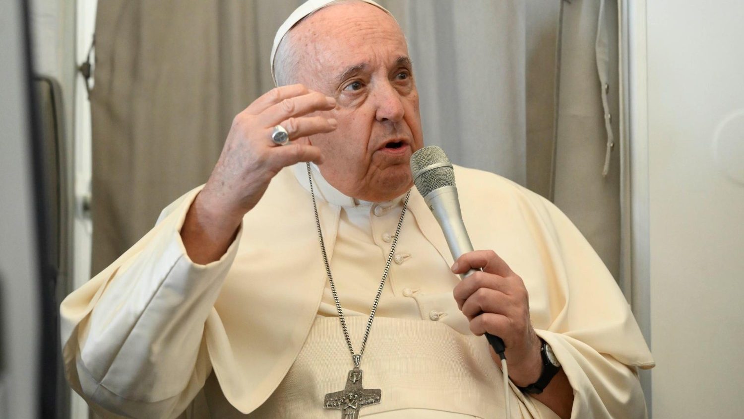 Pope: ‘Entire world is at war and in self-destruction’