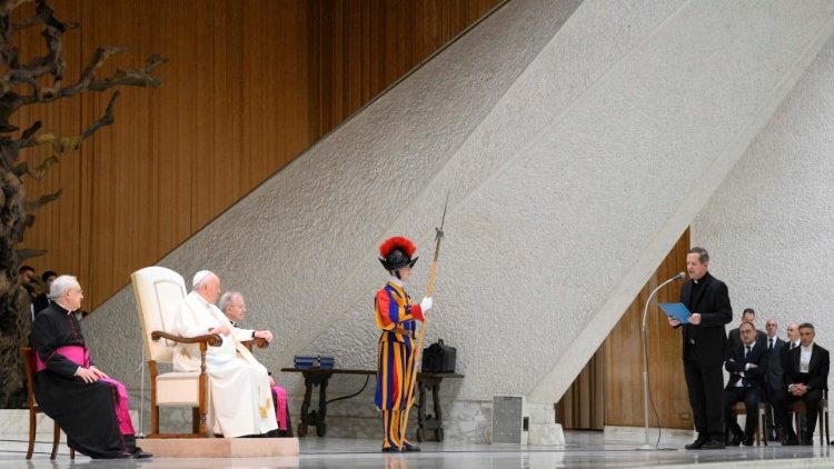 Papa Francesco all'udienza con i rettori, docenti, studenti e personale delle Universita' e Istituzioni Pontificie Romane