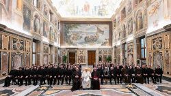 Ferenc pápa a clevelandi Szűz Mária szeminárium képviselőivel