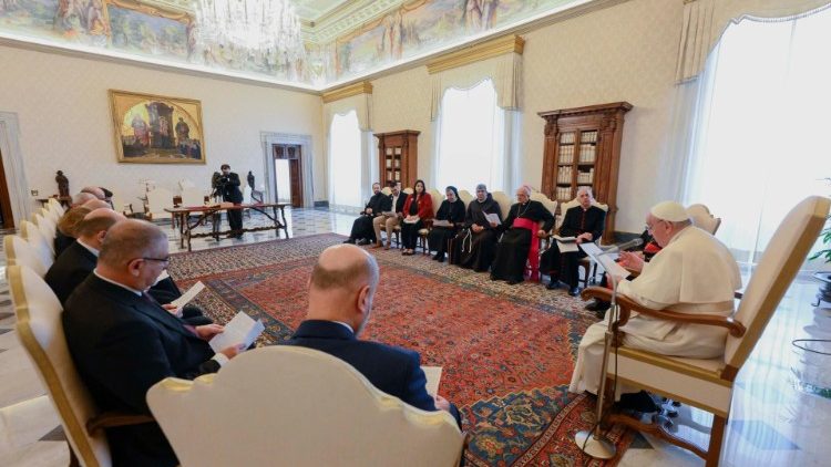 Папата Съвместната работна група за диалог между Светия престол и Палестина