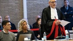 O promotor de Justiça, Alessandro Diddi, durante a audiência do processo sobre fundos da Santa Sé (Vatican Media)