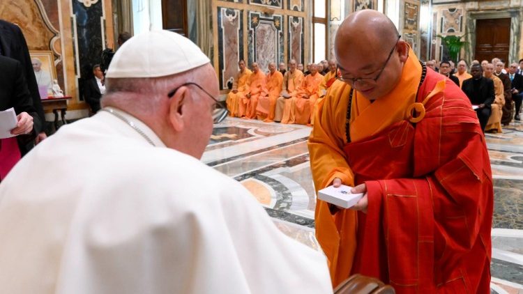 Papa Francisc a primit membrii asociației ”United Association of Humanistic Buddhism” din Taiwan