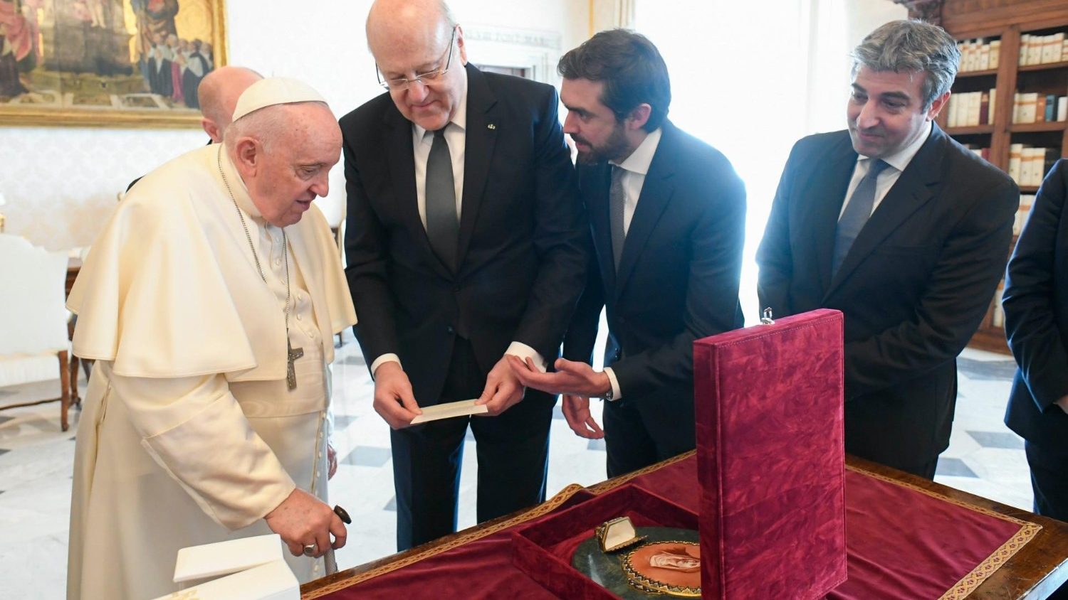 El Papa, con el primer ministro del Líbano