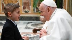 البابا فرنسيس يستقبل أعضاء الاتحاد الوطني للعاملين في مجال السيرك والعروض المُتنقِّلة 
