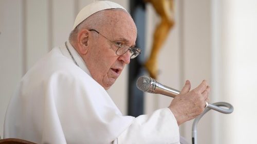 Папа: не втомлюймося ввіряти справу миру Богородиці, Цариці миру