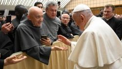 Papież z uczestnikami kursu dla spowiedników organizowanego przez Penitencjarię Apostolską