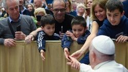 Popiežiaus audiencija Rho parapijų (Milanas) tikintiesiems
