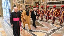 Baba Mtakatifu Francisko, Jumamosi tarehe 25 Machi 2023 amepokea hati za utambulisho kutoka kwa Mheshimiwa Régis Kévin Bakyono, Balozi mpya wa Burkina Faso mjini Vatican.