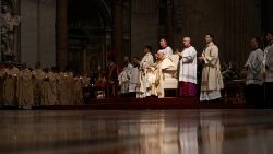 Papa Francisc la Sfânta Liturghie din Noaptea Învierii în bazilica San Pietro din 8 aprilie 2023