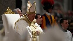 Ferenc pápa a nagyszombati virrasztáson