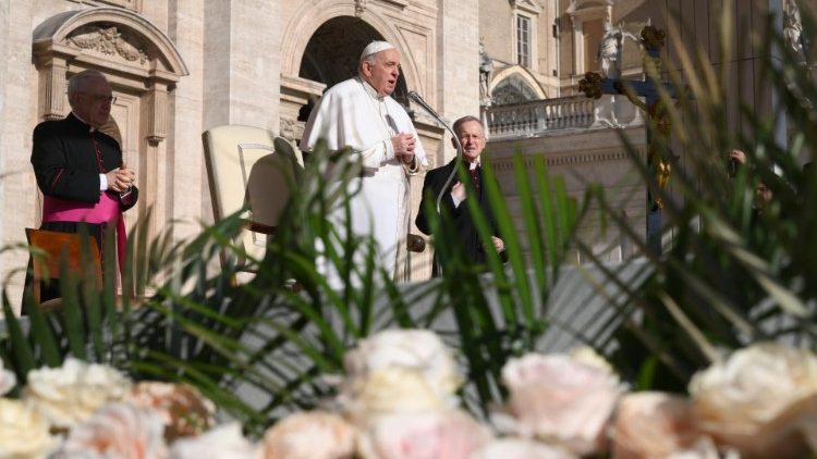 教皇フランシスコ 　2023年4月12日の一般謁見　バチカン・聖ペトロ広場