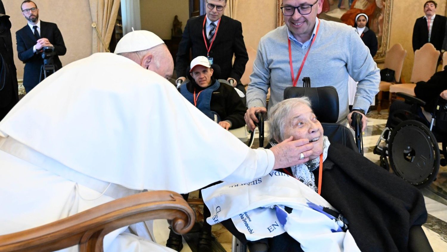 El Papa, con los responsables de salud católicos de Italia