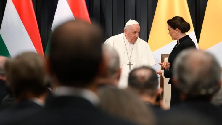 Pope Francis addresses Hungarian authorities