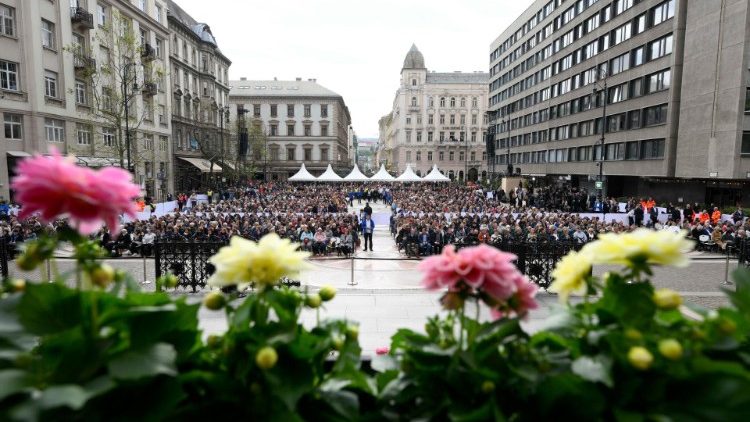 Papa Francisko anawashukuru wote waliofanikisha hija yake nchini Hungaria