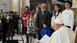 2023.04.29 Viaggio Apostolico in Ungheria - Incontro con i poveri e con i rifugiati presso la Chiesa di S.Elisabetta d'Ungheria