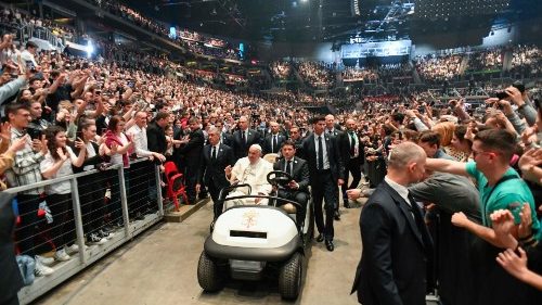 Папата насърчи младите унгарци да имат високи цели в живота