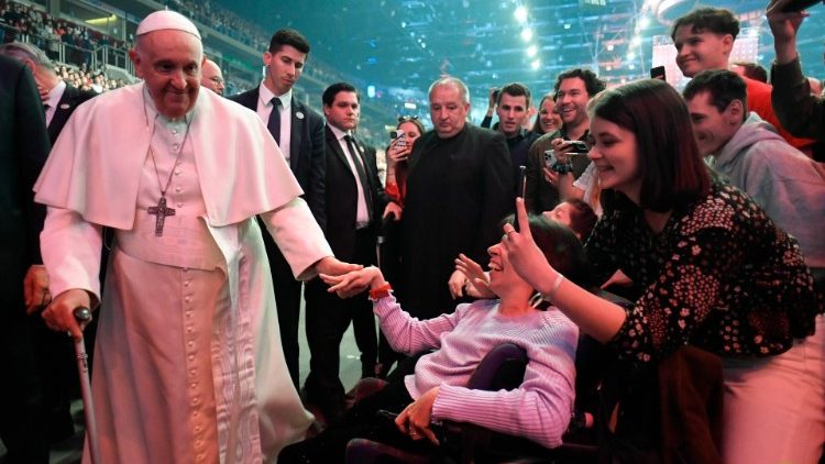 Papež při sobotním setkání s mladými lidmi v Budapešti