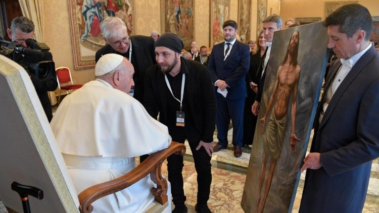 Папата с поклонници от Асти