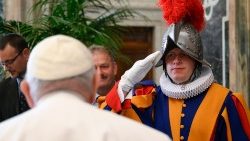 Popiežius dėkingas Šveicarų gvardijai už uolią tarnybą