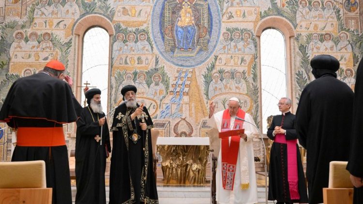 Папа Франциск и Патриарх Коптской Православной Церкви Тавадрос II (Ватикан, 11 мая 2023 г.)