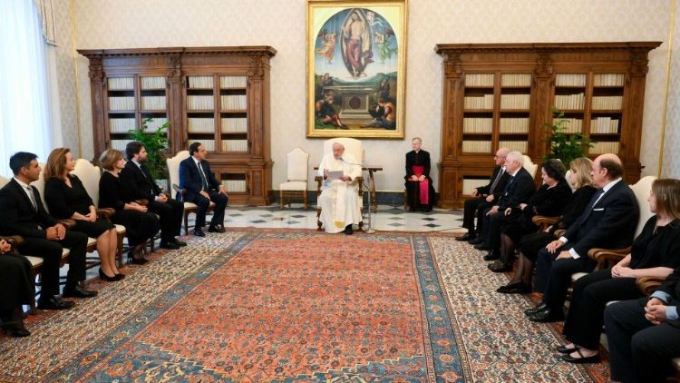 El Papa y una delegación de agricultores de España