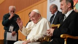 Pope Francis meets with Scholas Occurrentes delegation