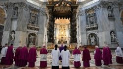 Изкупителен обред за оскверняването на олтара на Изповедта в базиликата "Свети Петър"