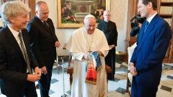 教皇フランシスコ、「世界環境デー」に環境イベントの関係者と　2023年6月5日　バチカン宮殿
