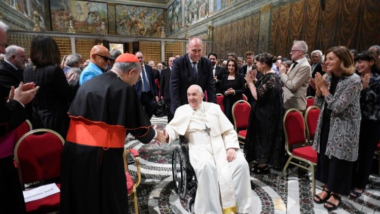 Susret pape Franje s umjetnicima