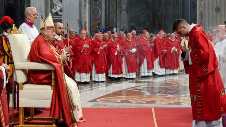 Popiežius vadovauja liturgijai Šv. Petro bazilikoje