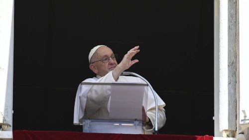 Ángelus del Papa: “nuestra vida está llena de milagros”