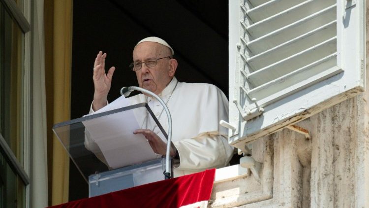 Liepos 9 dienos vidudienio maldos susitikime popiežius paskelbė 21 naujo kardinolo vardus