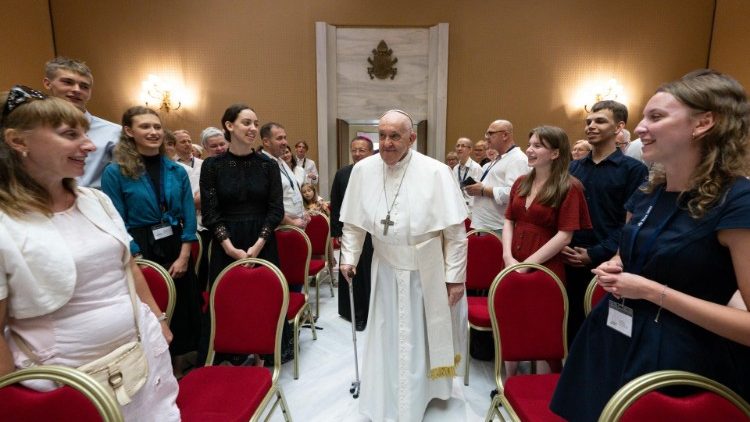 O Papa Francisco se encontra com jovens poloneses no Vaticano