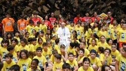 Takimi i fëmijëve me Papën Françesku