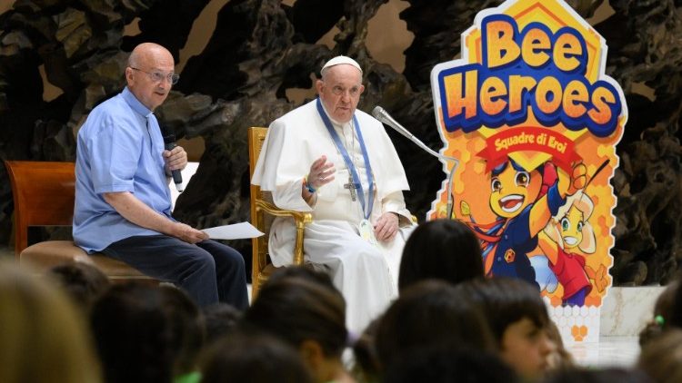 Папа Франциск на встрече с детьми (Ватикан, 18 июля 2023 г.)