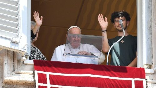Pope Francis links messages of WYD and World Grandparents Day