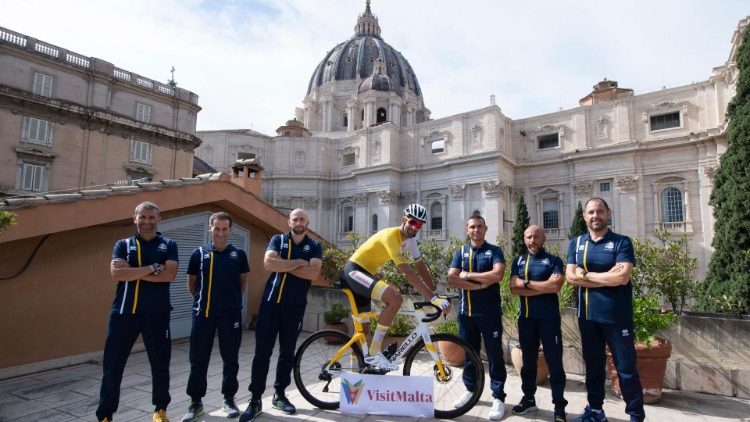 Das Fahrrad-Team der Athletica Vaticana
