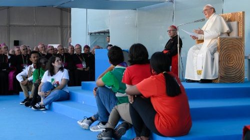 Pope welcomes young people to WYD: ‘God is calling you by name’