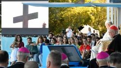 2023.08.04 Viaggio Apostolico in Portogallo in occasione della XXXVII Giornata Mondiale della Gioventu' - Via Crucis con i giovani