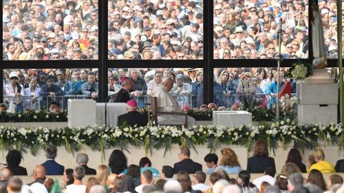 Papež ve Fatimě: Církev je domovem bez dveří, do něhož vstupují všichni bez výjimky