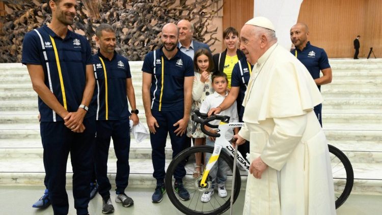 Papa je pozdravio predstavnike Athletice Vaticana koji su posljednih dana sudjelovali na Svjetskom biciklističkom prvenstvu u Glasgowu