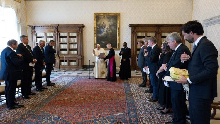 Pope Francis blesses the delegation of European lawyers
