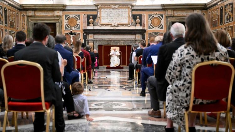Samedi 26 août, le Pape François recevant les membres de l'ICLN. 