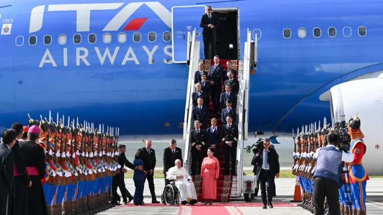 L'arrivo del Papa a Ulaanbaatar